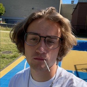 Meet your Posher, Clark